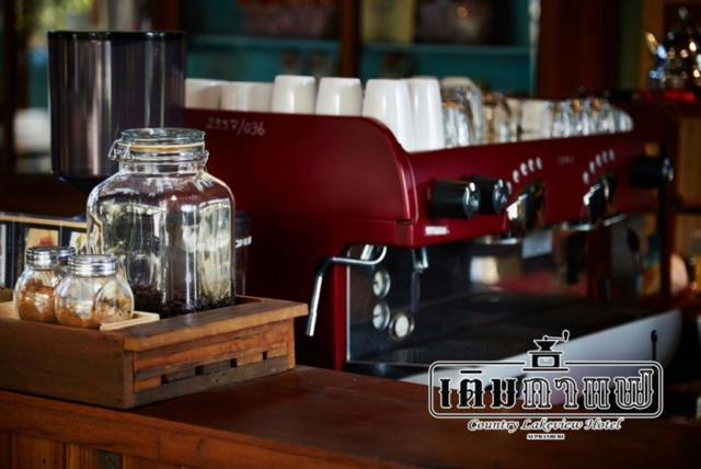 Country Lake View Hotel Suphan Buri Bagian luar foto