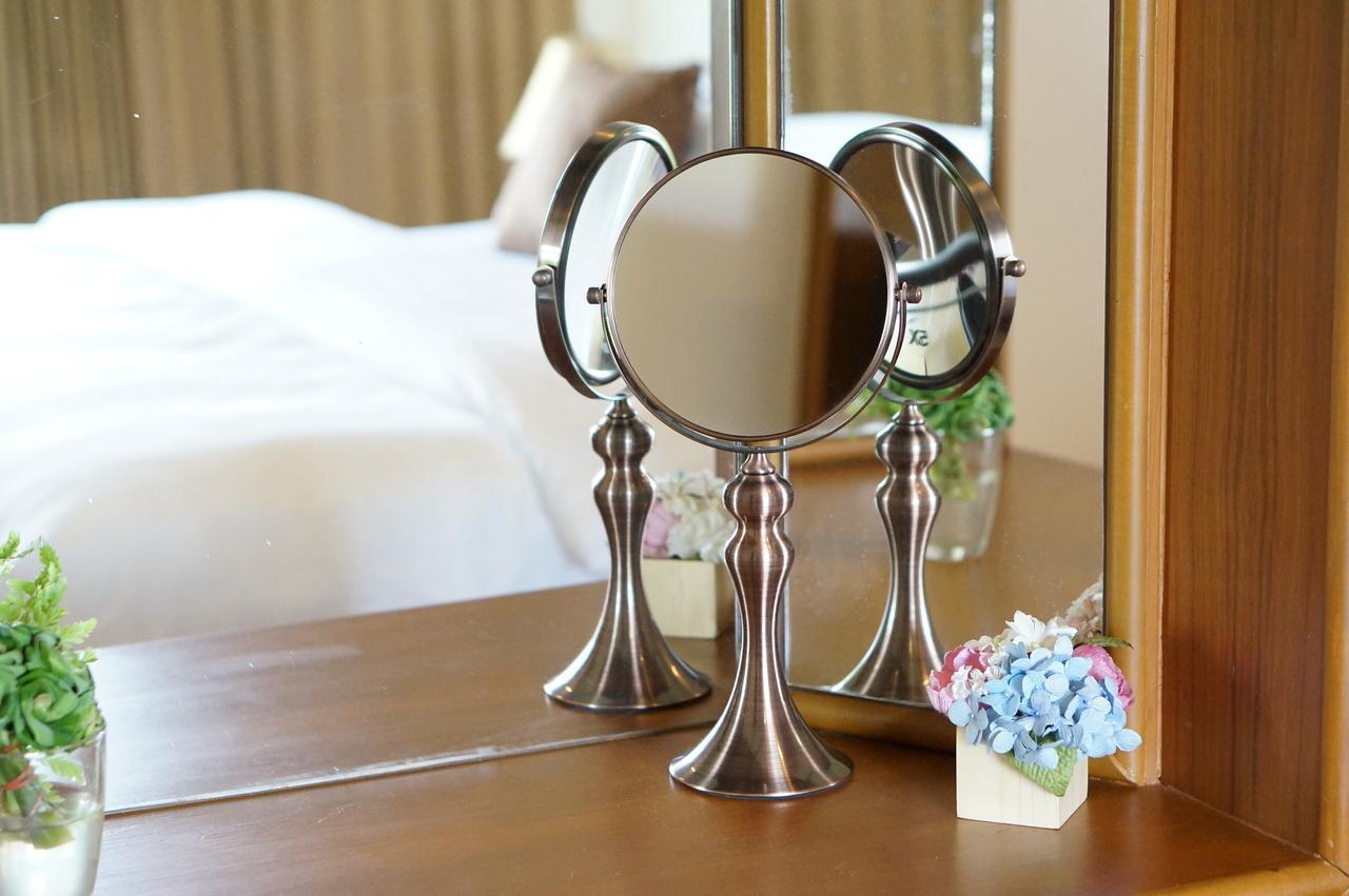 Country Lake View Hotel Suphan Buri Bagian luar foto